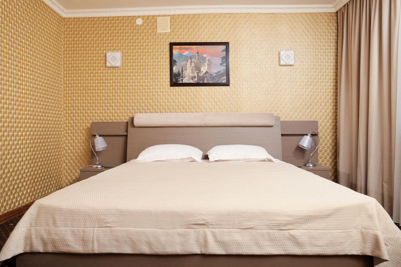 Green City Hotel Mikolajiv Kültér fotó